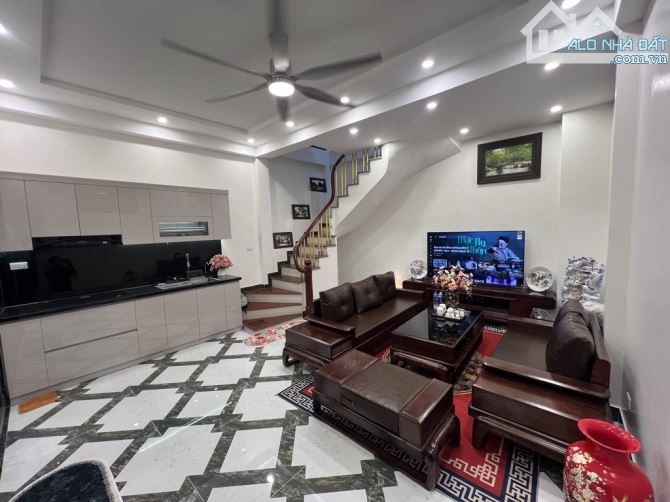 MẶT NGÕ Ô TÔ TRÁNH – MẶT TIỀN ĐẸP – KINH DOANH ĐỈNH – HIẾM NHÀ BÁN TRẦN XUÂN SOẠN