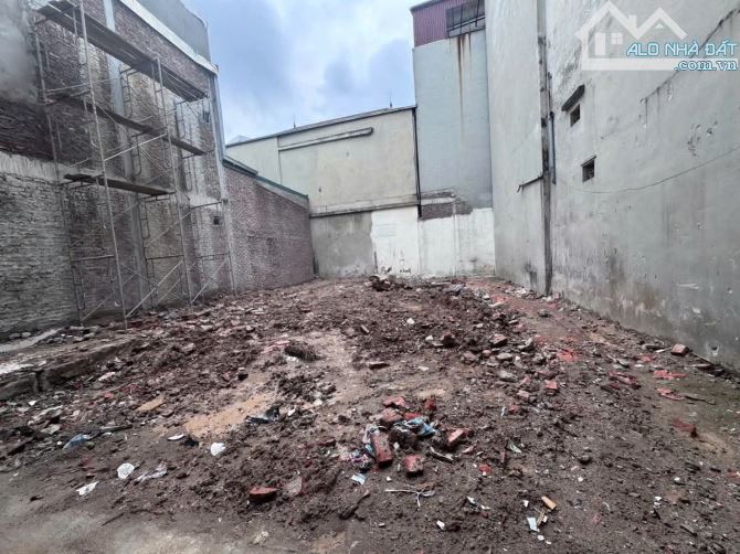 BÁN ĐẤT TRỊNH ĐÌNH CỬU ĐỊNH CÔNG 80M MT 5,6m XÂY CCMN TUYỆT VỜI