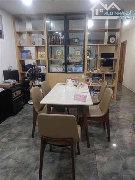 🏗️ CHÍNH CHỦ CẦN BÁN CHCC MẶT PHỐ XUÂN TẢO – LÔ GÓC 3 THOÁNG – DIỆN TÍCH LỚN – VIEW ĐẸP ( - 1