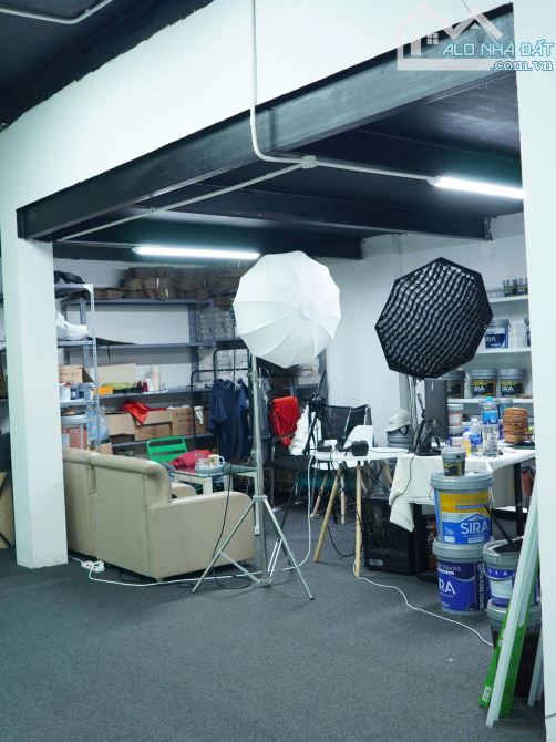 Siêu phẩm Vương Thừa Vũ 103m2 4 tầng Gara ô tô giá 20 tỷ