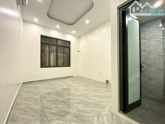 BÁN NHÀ TỨ LIÊN – TÂY HỒ - 65M2 - 5 TẦNG THANG MÁY - NHÀ MỚI - GẦN Ô TÔ - NHỈNH 14 TỶ