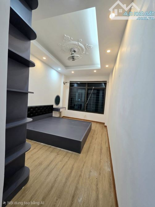 Bán nhà ngõ 213 Xã Đàn, DT 25m, 5 tầng, MT 3.1m, giá 7.6 tỷ.