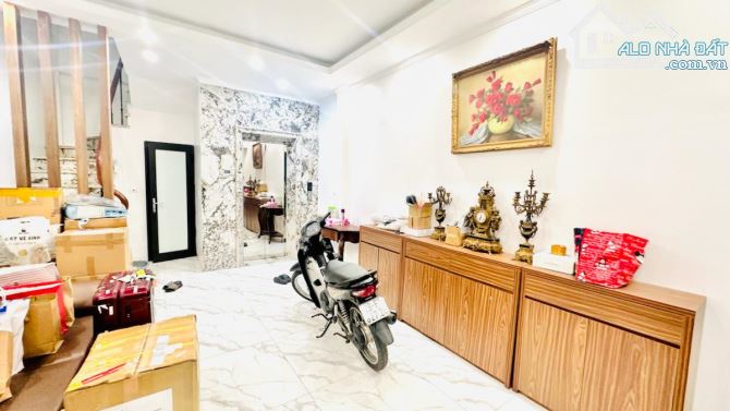 Bán nhà Thụy Khuê - Tây Hồ 43m 7 tầng thang máy oto 7 chỗ