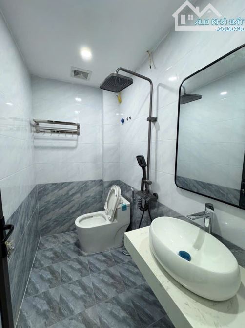 39,5m² – 5 tầng – Bạch Mai – Giá 8.79 tỷ, tiện ích bao quanh!