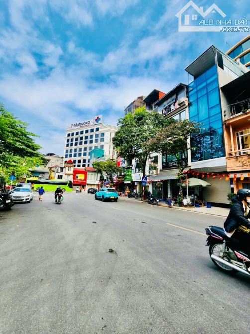 Mặt phố vip Giảng Võ, 5T thang máy, vỉa hè, DT65tr/th, ở kết hợp KD - 102m2