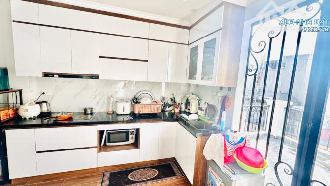 Bán nhà Thụy Khuê - Tây Hồ 43m 7 tầng thang máy oto 7 chỗ