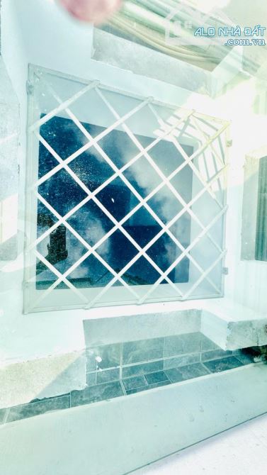 Bán nhà Thụy Khuê - Tây Hồ 43m 7 tầng thang máy oto 7 chỗ