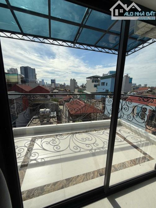 Trường Chinh - Dòng tiền khủng - Mặt ngõ thông - Ô tô 4 chỗ qua nhà - Đầy đủ PCCC