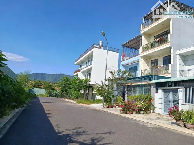 BÁN LÔ TÁI ĐỊNH CƯ MỸ GIA, ĐƯỜNG 16M, CÓ SỔ RIÊNG, GIÁ 6,6 Tỷ - Diện tích: 100m2 n