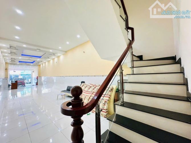 CHO THUÊ NHÀ MẶT TIỀN NGÃ 4 NGUYỄN OANH - NGUYỄN VĂN LƯỢNG -  LÊ HOÀNG PHÁI - P17 - TP HCM - 11