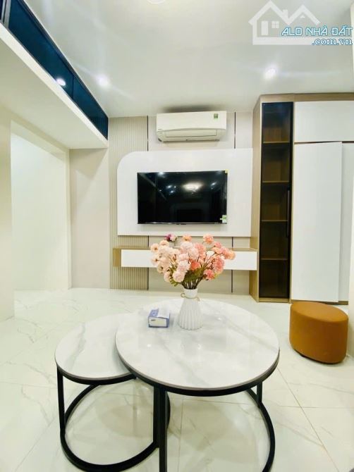 BÁN TẬP THỂ CỰC SỊN – CƠ ĐIỆN TẦNG 3, TÔN ĐỨC THẮNG, ĐỐNG ĐA. 70M² – 2PN. 3,98 TỶ