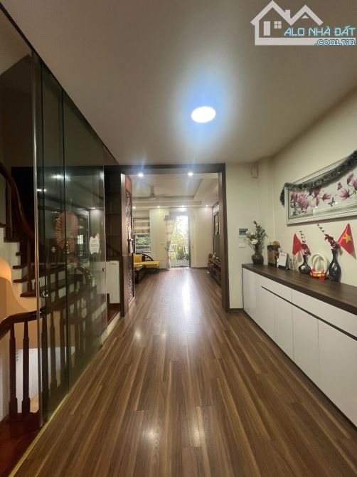 NHỈNH 30 TỶPHÂN LÔ THÁI HÀ, LÔ GÓC 6 TẦNG, 65M2, Ô TÔ TRÁNH, KINH DOANH.