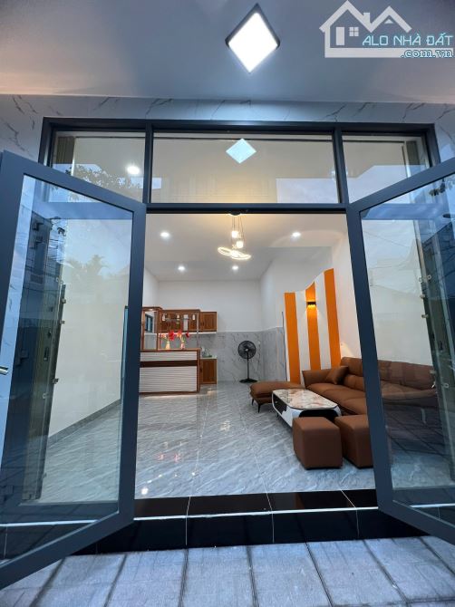 Bán nhà mặt tiền Lưu Hữu Phước, Hòn Rớ 1, Phường Nam Nha Trang - 1