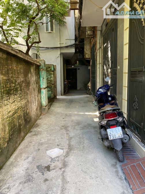 Trung Tả - 10 phòng khép kín - Dòng tiền 700tr/năm - Gần hồ - Đủ PCCC - Full đồ