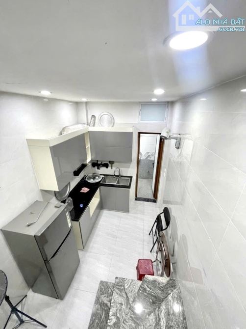 Bán nhà Nguyễn Lương Bằng 33m2 nhà đẹp ngõ rộng ô tô đỗ cửa kinh doanh nhỏ 9.5 tỷ