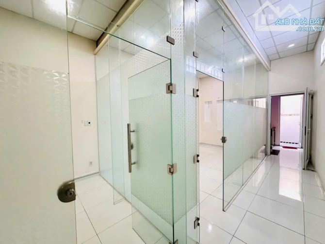 CHO THUÊ NHÀ MẶT TIỀN NGÃ 4 NGUYỄN OANH - NGUYỄN VĂN LƯỢNG -  LÊ HOÀNG PHÁI - P17 - TP HCM - 12