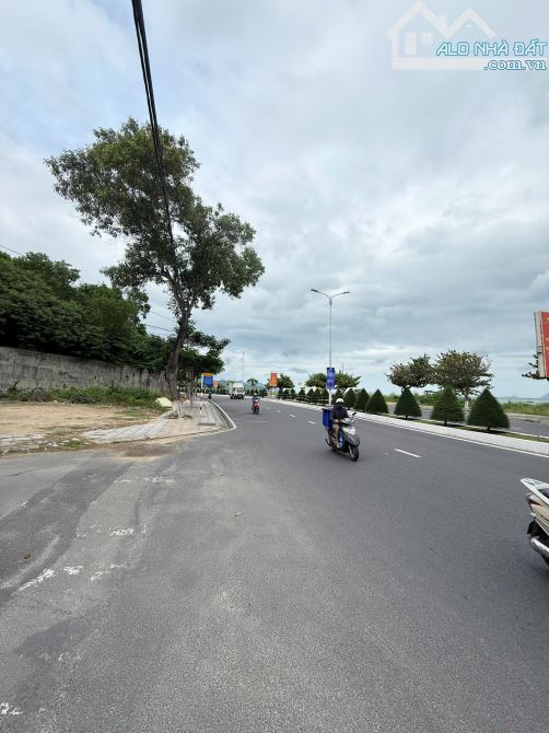 Bán toà căn hộ, góc 2 mặt tiền trực biển Phạm Văn Đồng - siêu đẹp - 13