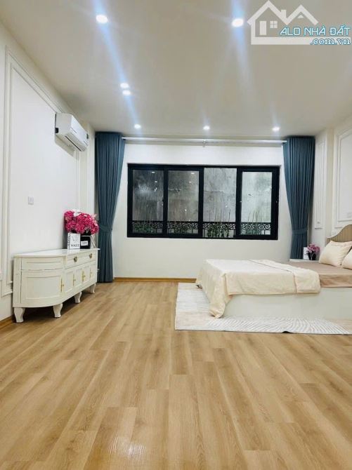 ( NHÀ MỚI ĂN TẾT ) Y HÌNH NHÀ BÁN PHỐ NGUYỄN XIỂN 42M, 6 TẦNG, MT 4M, 13,9 TỶ LÔ GÓC