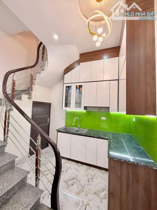 Bán nhà riêng 35m2, mới tinh, 5 tầng, 5 ngủ giá 7.5 tỷ phố Minh Khai, HBT