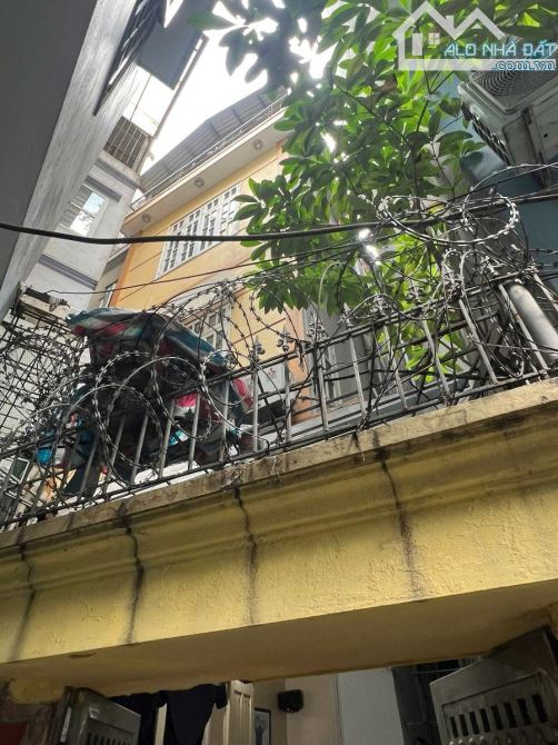 BÁN NHÀ HOÀNG NGÂN-GẦN HỒ-15M RA Ô TÔ-NGÕ RỘNG-69Mx4TẦNG-MẶT TIỀN 5M-XÂY CCMN ĐẸP-13TỶ