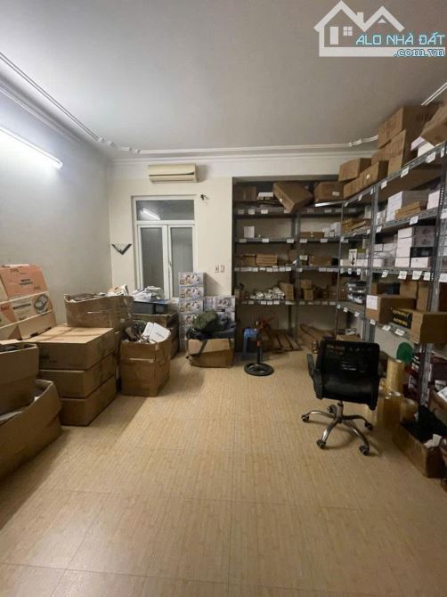 Bán nhà mặt phố Nguyễn Thái Học Ba Đình: Siêu phẩm trung tâm, "viên kim cương" kinh doanh