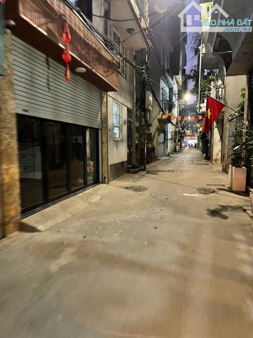 TÂY HỒ – NHÀ ĐẸP TỨ LIÊN – 5 TẦNG – NỘI THẤT ĐẦY ĐỦ – Ô TÔ SÁT NHÀ – KHU TÂY Ở NHIỀU.