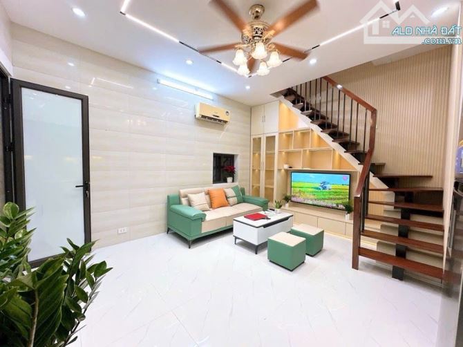 Bán Gấp - Nhà Phố Hồng Mai - 4 Tầng Lô Góc - Nhỉnh 4 Tỷ