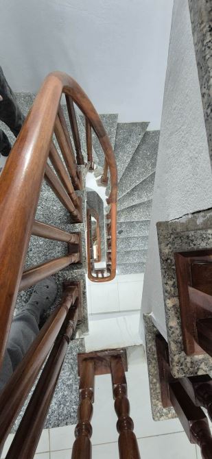 MẶT PHỐ BẠCH ĐẰNG – 5 TẦNG CHỈ HƠN 8 TỶ - KINH DOANH ĐỈNH - TRƯỚC NHÀ 2 ÔTÔ TẢI TRÁNH