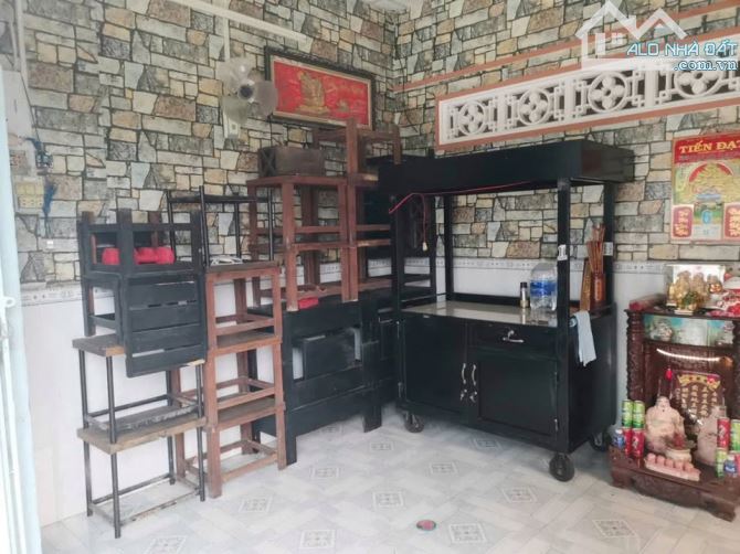 Cần bán gấp căn nhà ở Đ. Tân Hiệp 4 , Hóc Môn 117m2 , Sổ hồng riêng - Giá chỉ 1 tỉ 050TR - 3