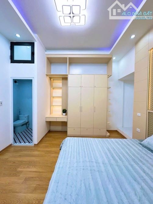 Bán Gấp - Nhà Phố Hồng Mai - 4 Tầng Lô Góc - Nhỉnh 4 Tỷ