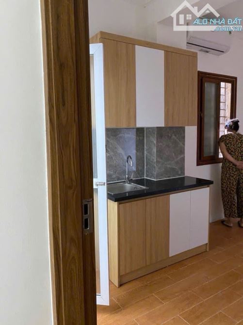 Lương Sử C - 16 phòng khép kín - Doanh thu gần 1 tỷ/năm - Mặt ngõ ô tô qua nhà