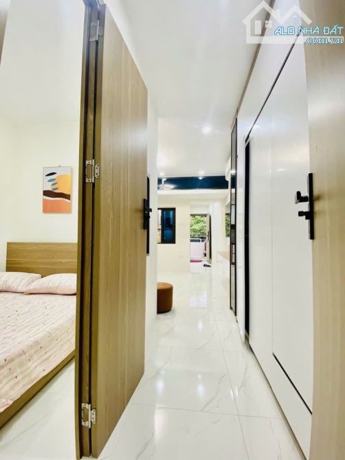 BÁN TẬP THỂ CỰC SỊN – CƠ ĐIỆN TẦNG 3, TÔN ĐỨC THẮNG, ĐỐNG ĐA. 70M² – 2PN. 3,98 TỶ