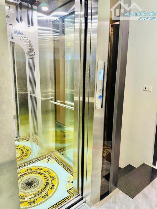 Giáp Bát, diện tích 69m, 6tầng . MT 3.8m. Giá 18,5tỷ Hoàng Mai