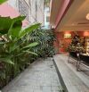 Bán villa cực chill giữa lòng Sài Gòn, cách Q1 chỉ 5