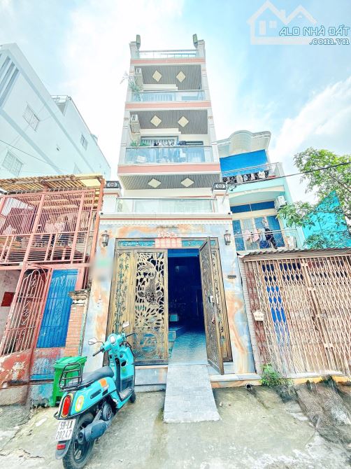 Bán CHDV 17 phòng full nội thất HXH đường Âu Dương Lân P.3 Quận 8