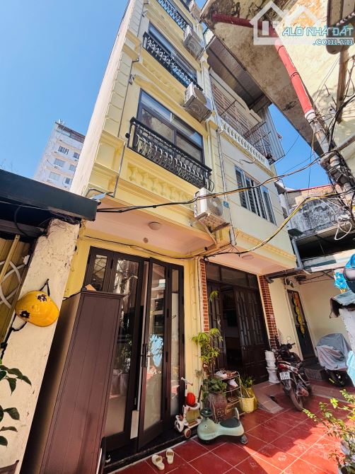 Bán Nhà Phố Lý Thường Kiệt, 25m2 x 4 Tầng, Ngõ to nhất phố, Sổ riêng, Phố cổ Hoàn Kiếm