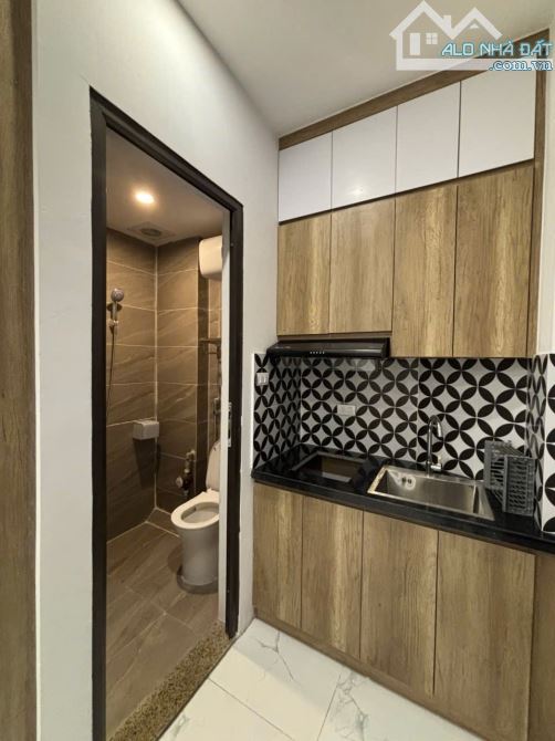 Bán Nhà Dòng Tiền CCMN Khương Trung 7 Tầng 18 Phòng Khép Kín ( Ô Tô Cách 20M )