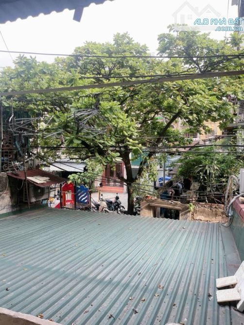 Tập Thể Quỳnh Mai 65.1m² – Tầng 2 Đẹp Nhất Khu – Ở Ngay Chỉ 3.97 Tỷ!