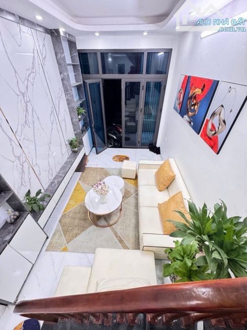 Nhà Phố Thanh Nhàn 27.9m² – 4 Tầng 4 Ngủ, Nội Thất Đẹp – Chỉ 6.89 Tỷ!