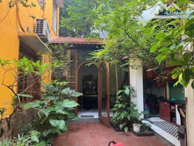 BÁN ĐẤT TẶNG BIỆT THỰ 3 TẦNG, GIÁ ĐẦU TƯ, PHỐ ĐỘI CẤN, BA ĐÌNH, HÀ NỘI