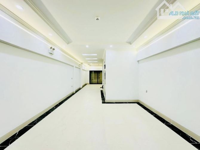 NGÃ TƯ SỞ - NHÀ ĐẸP NHƯ KHÁCH SẠN – 6 TẦNG THANG MÁY – XÂY 55M - 2 MẶT THOÁNG – FULL NỘI T