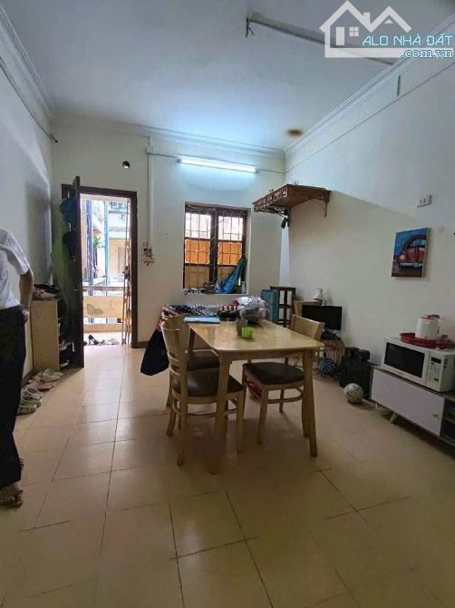 BÁN TẬP THỂ TẦNG 3 – NHÀ A TT THẢM MAY, 155 ĐẶNG TIẾN ĐÔNG, ĐỐNG ĐA. 50M² – 3,82 TỶ