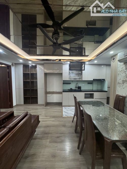 Phân lô Trung tâm CẦU GIẤY, 2 mặt tiền, 9 tầng kinh doanh 1,2 tỷ/năm, thang máy xịn, 2x tỷ