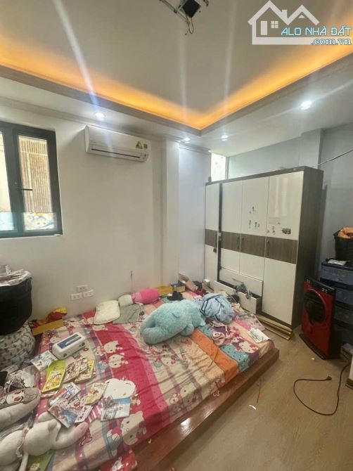 Bán Nhà Phố Lý Thường Kiệt, 25m2 x 4 Tầng, Ngõ to nhất phố, Sổ riêng, Phố cổ Hoàn Kiếm