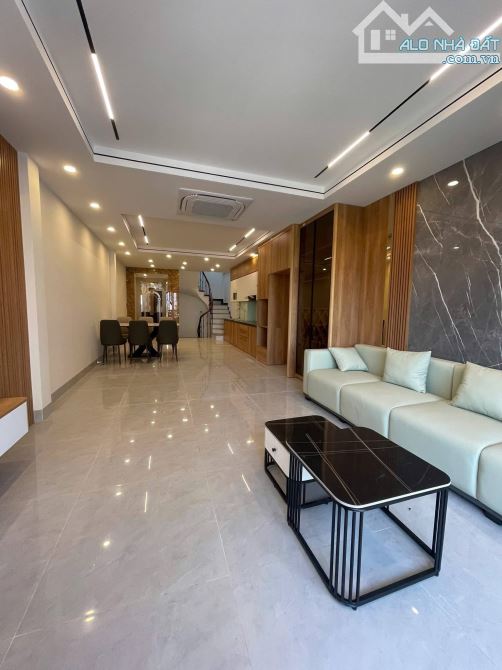 MẶT PHỐ LINH LANG 80M -4T - MT 5,2M – VỈA HÈ 2M – ĐƯỜNG 8M – GIÁ CHÀO 27,9 TỶ