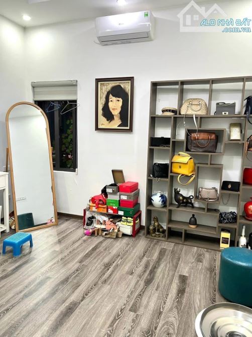 LÔ GÓC HIẾM HOÀNG HOA THÁM – NGÕ THÔNG – KINH DOANH- 5 TẦNG .