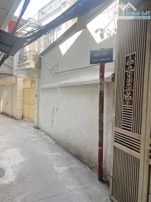 NHÀ ĐẸP TRƯƠNG ĐỊNH – 2 MẶT THOÁNG – 2 LỐI ĐI RIÊNG – CÁCH Ô TÔ 3 BƯỚC CHÂN