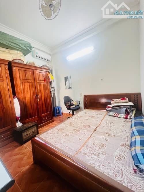 NHÀ ĐẸP TRƯƠNG ĐỊNH – 2 MẶT THOÁNG – 2 LỐI ĐI RIÊNG – CÁCH Ô TÔ 3 BƯỚC CHÂN