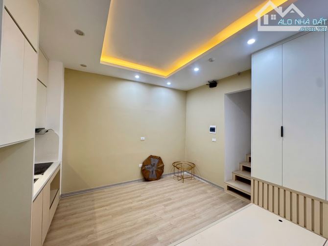 Bán Tòa Dòng Tiền Nguyễn Thị Định Lô Góc Ô Tô 7 Tầng 24 Căn Hộ Cao Cấp Tầng 1 Kinh Doanh