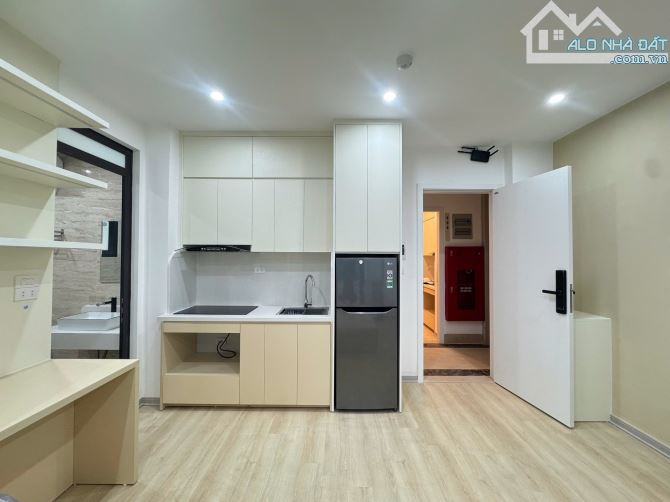 Bán Tòa Dòng Tiền Nguyễn Thị Định Lô Góc Ô Tô 7 Tầng 24 Căn Hộ Cao Cấp Tầng 1 Kinh Doanh